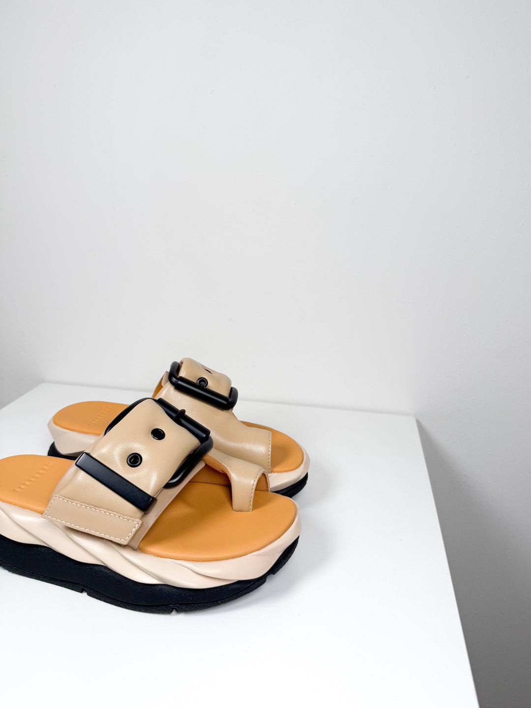 4CCCCEES Mellow Glow Skin