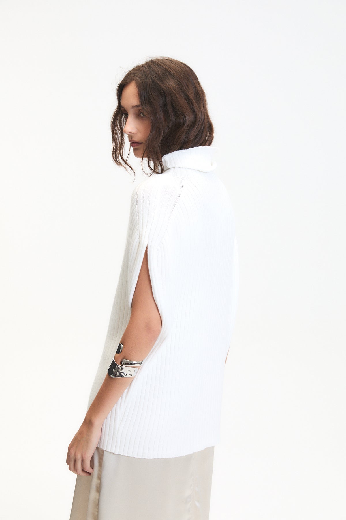 Marlon Turtleneck Vest