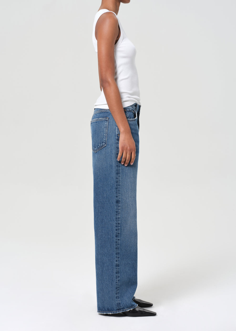 Low Slung Baggy Mid-Rise Relaxed