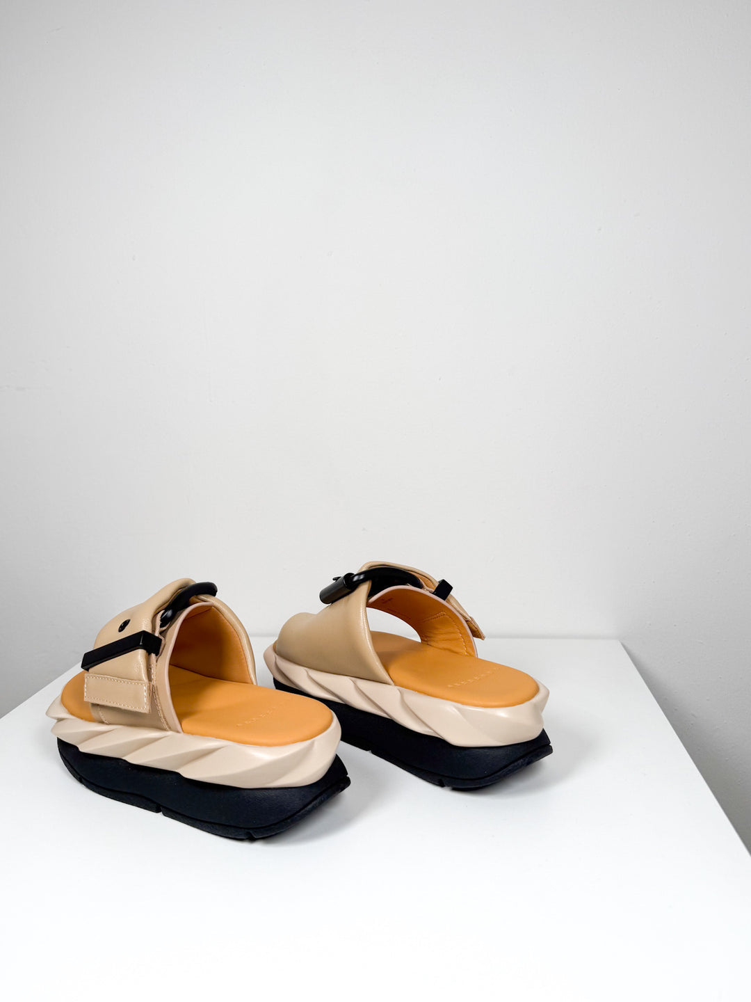 4CCCCEES Mellow Glow Skin