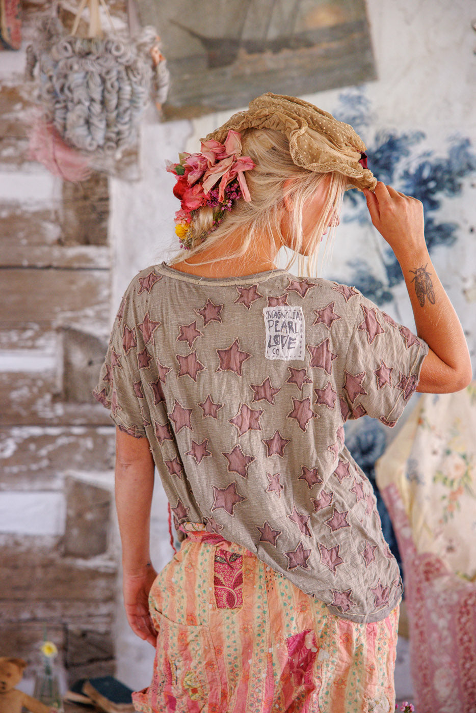 Magnolia Pearl Little Star Appliqué Tee