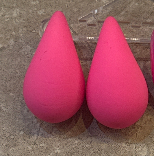 Tear Drop Electric Pink Earring