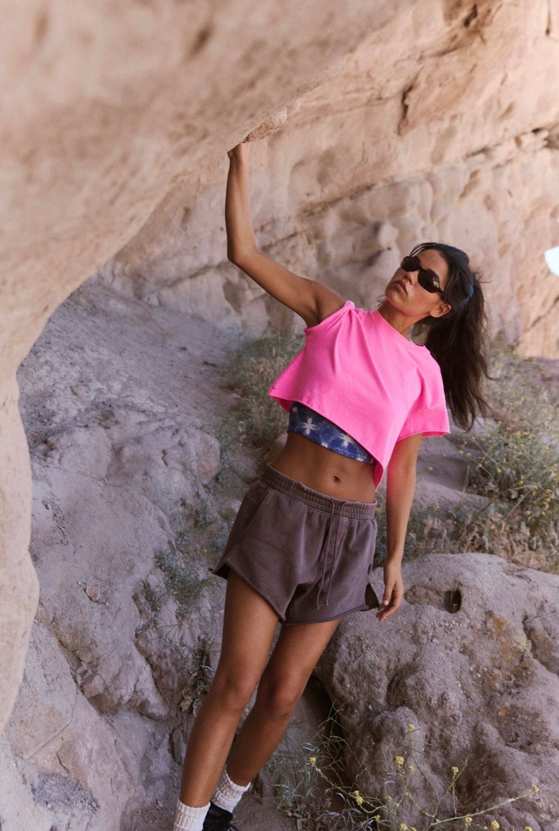 Hot Shot Cropped Tee