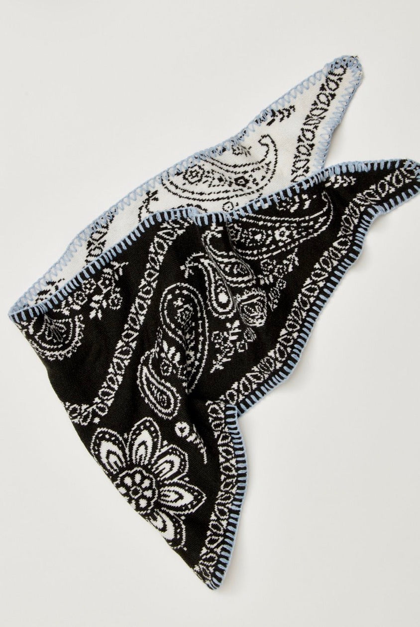 Carmen Knitted Triangle Bandana