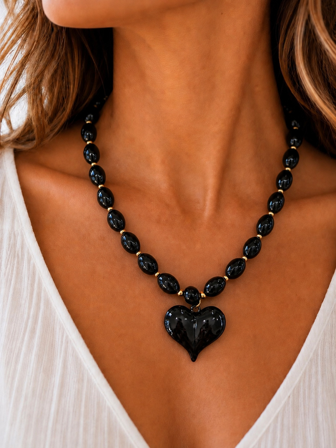 Roxie Black Beaded Necklace Heart Charm