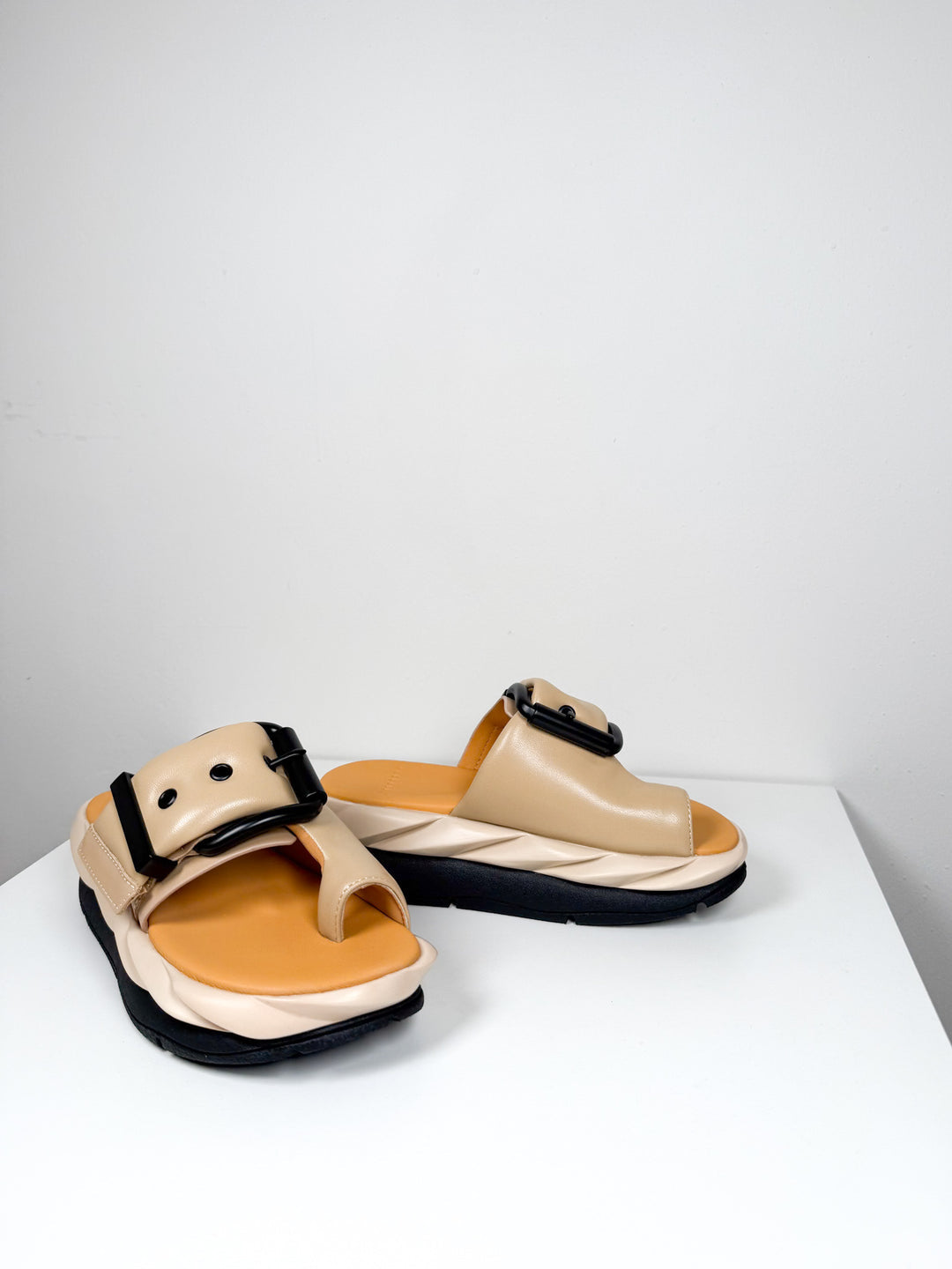 4CCCCEES Mellow Glow Skin