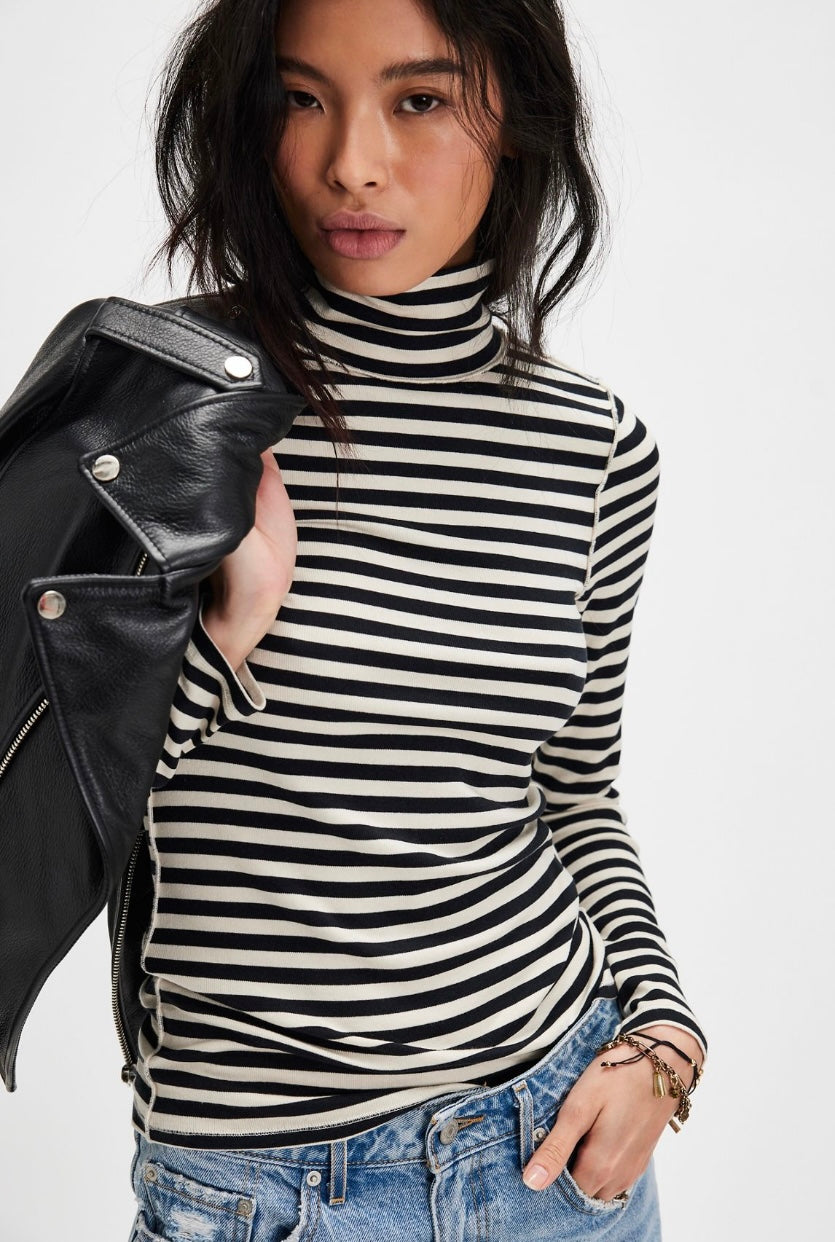 Good Good Stripe Turtleneck