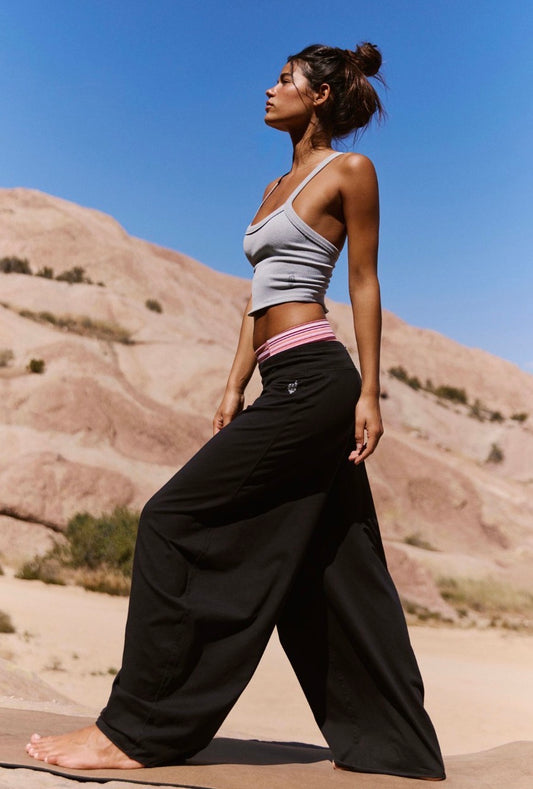 Hot Shot Easy Pants in Black