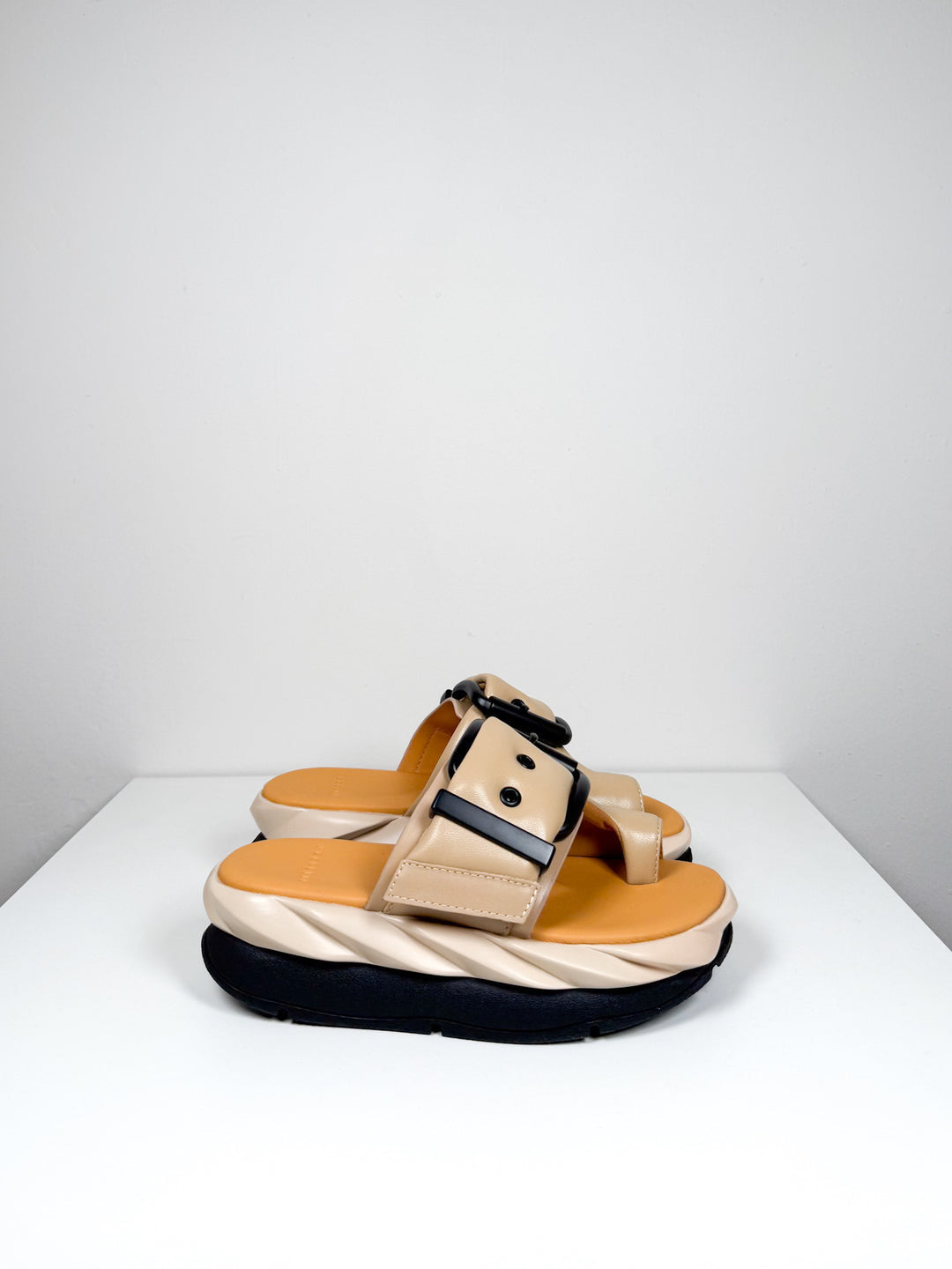 4CCCCEES Mellow Glow Skin