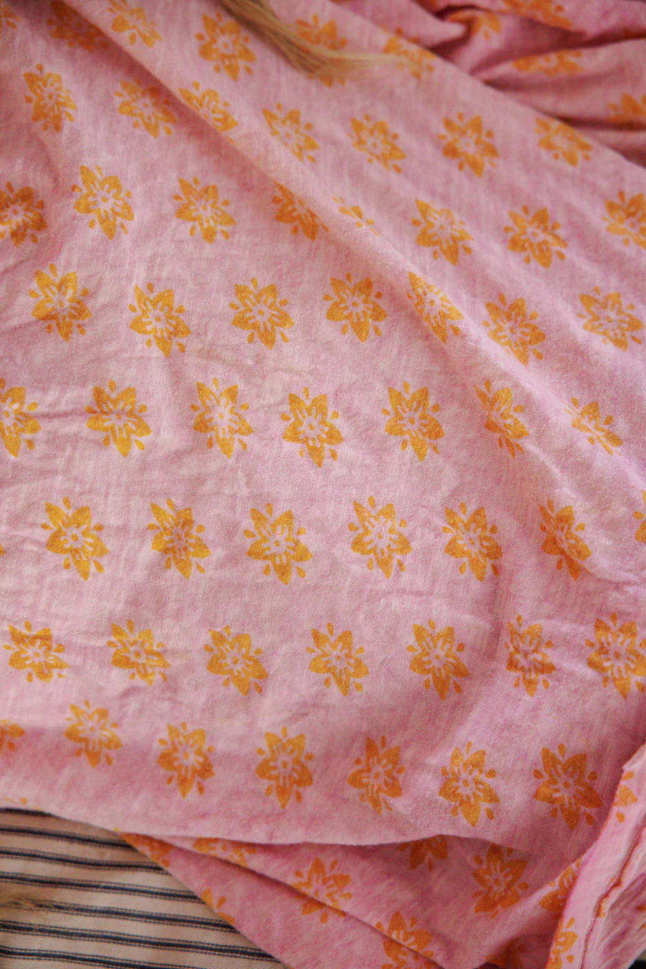 Magnolia Pearl Texas Yellow Star Viggo