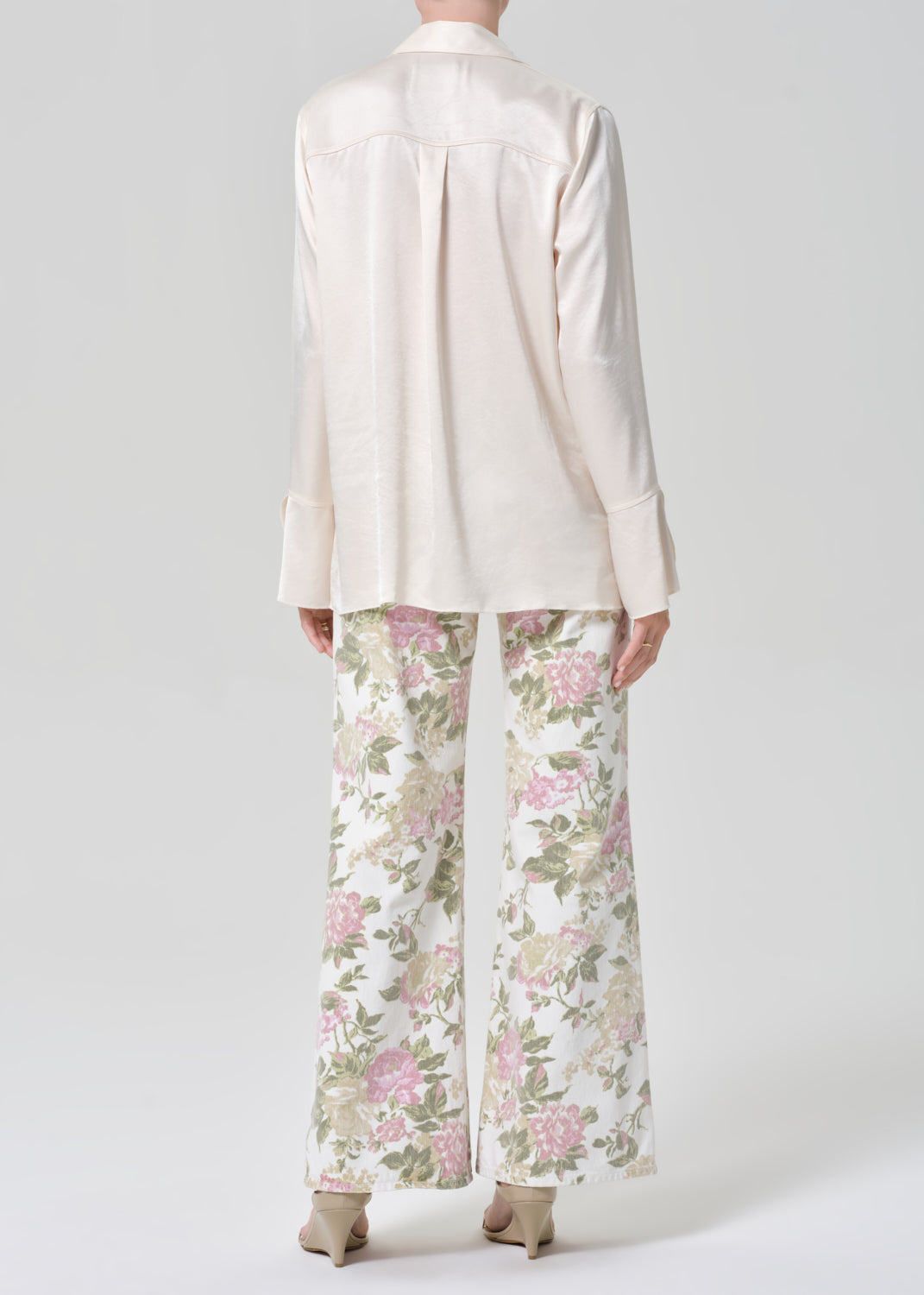 Kimberly Flare Jean English Rose