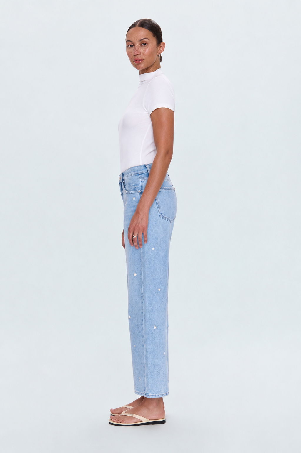 Lexi Mid Rise Bowed Straight Leg