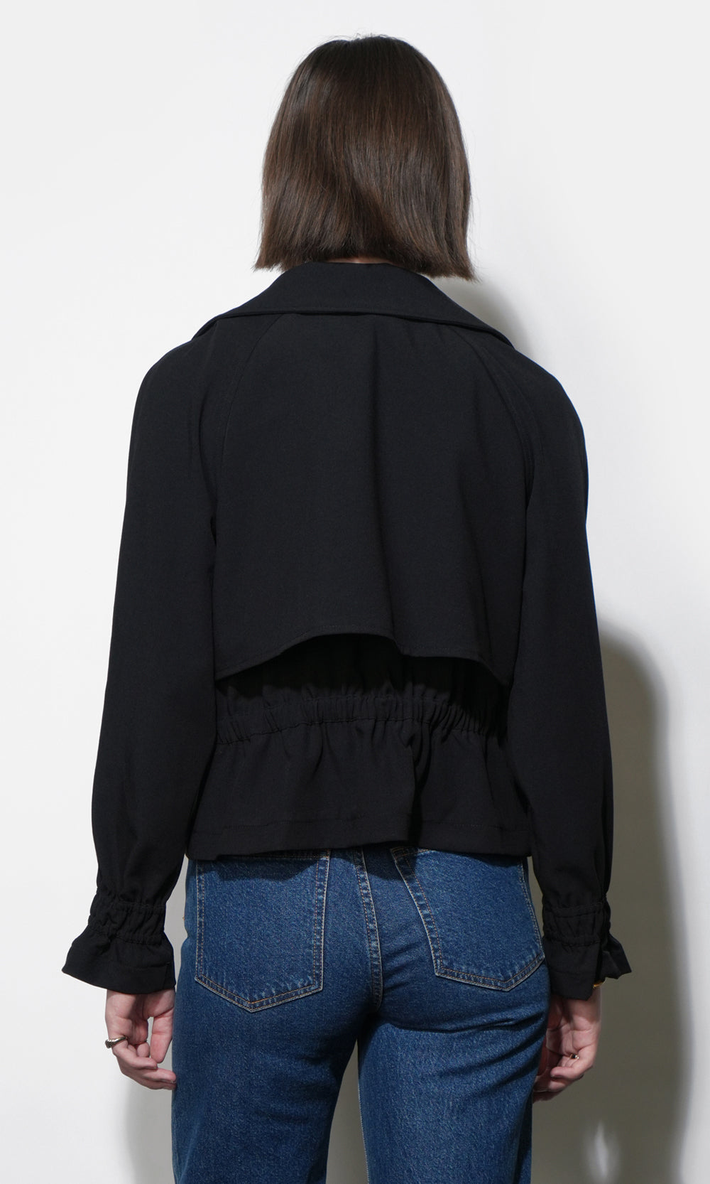 Jenas Tie Waist Short Trench