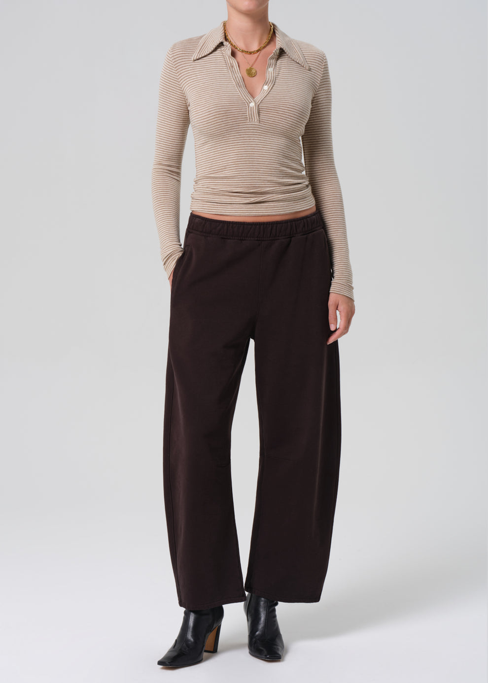 Freya Barrel Sweatpant in Chocolate