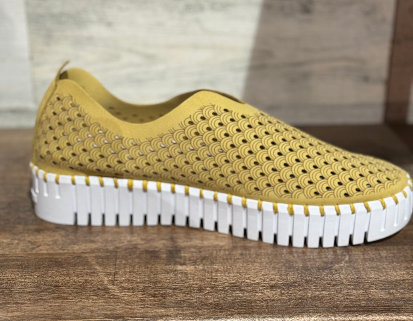 Citronella Platform Tulip Slip On Sneaker