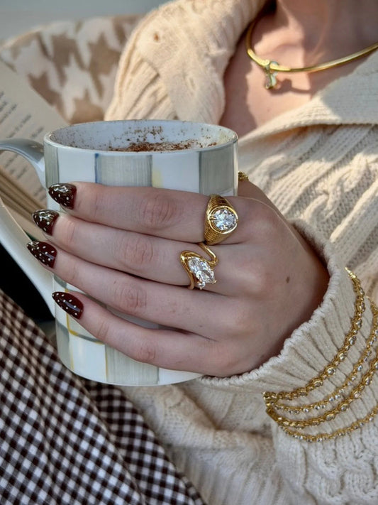 Wendy Solitare Ring