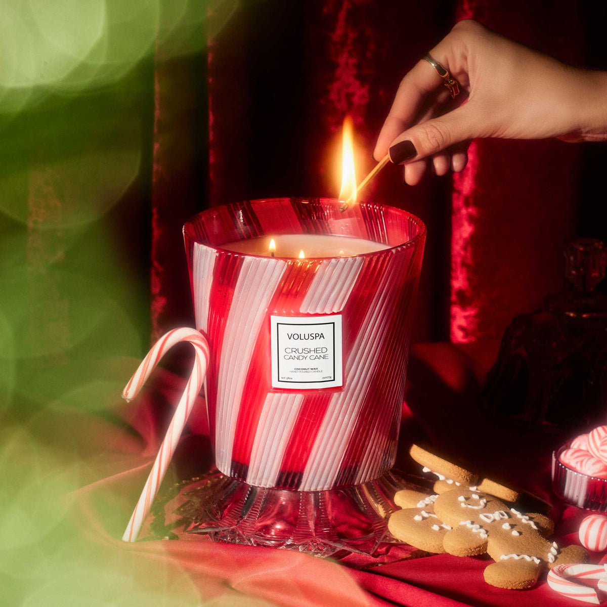Crushed Candy Cane Classic 3 Wick Hearth